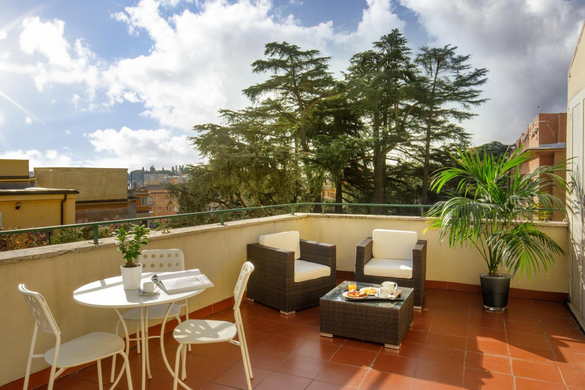 Hotel Santa Costanza By Omnia Hotels Rome Bagian luar foto