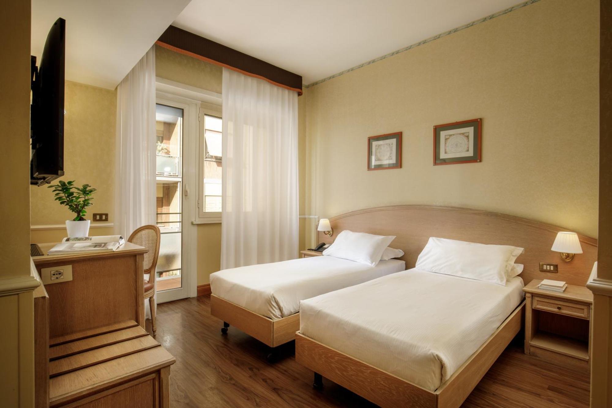 Hotel Santa Costanza By Omnia Hotels Rome Bagian luar foto