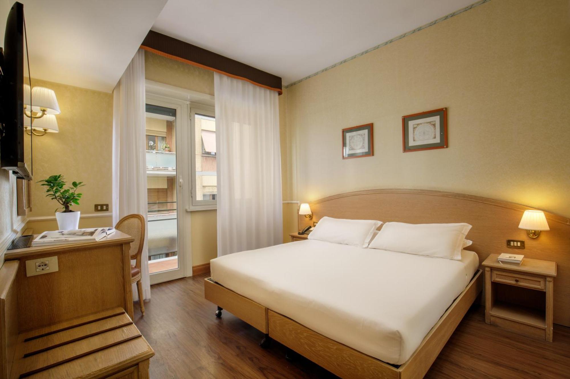 Hotel Santa Costanza By Omnia Hotels Rome Bagian luar foto