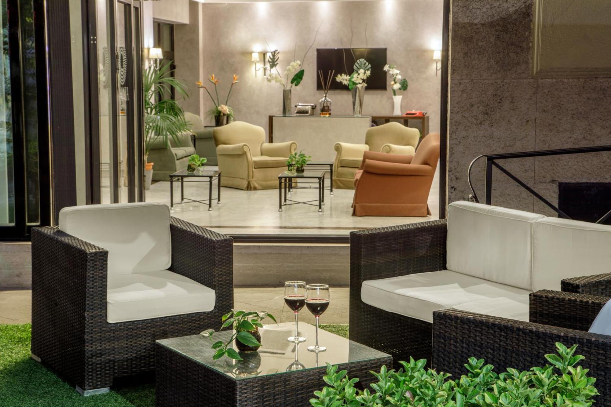 Hotel Santa Costanza By Omnia Hotels Rome Bagian luar foto