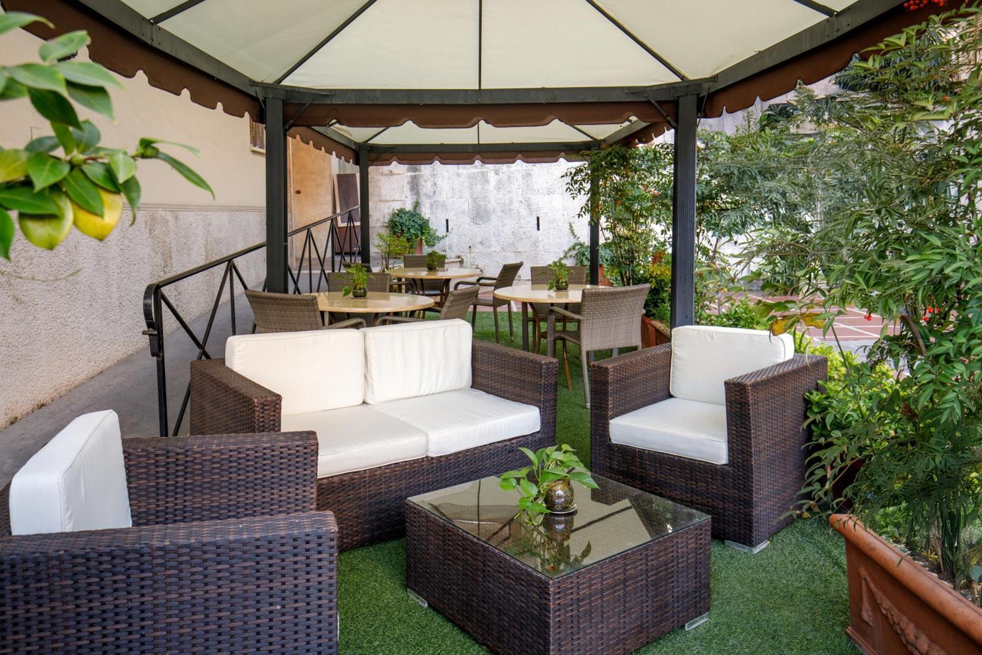 Hotel Santa Costanza By Omnia Hotels Rome Bagian luar foto